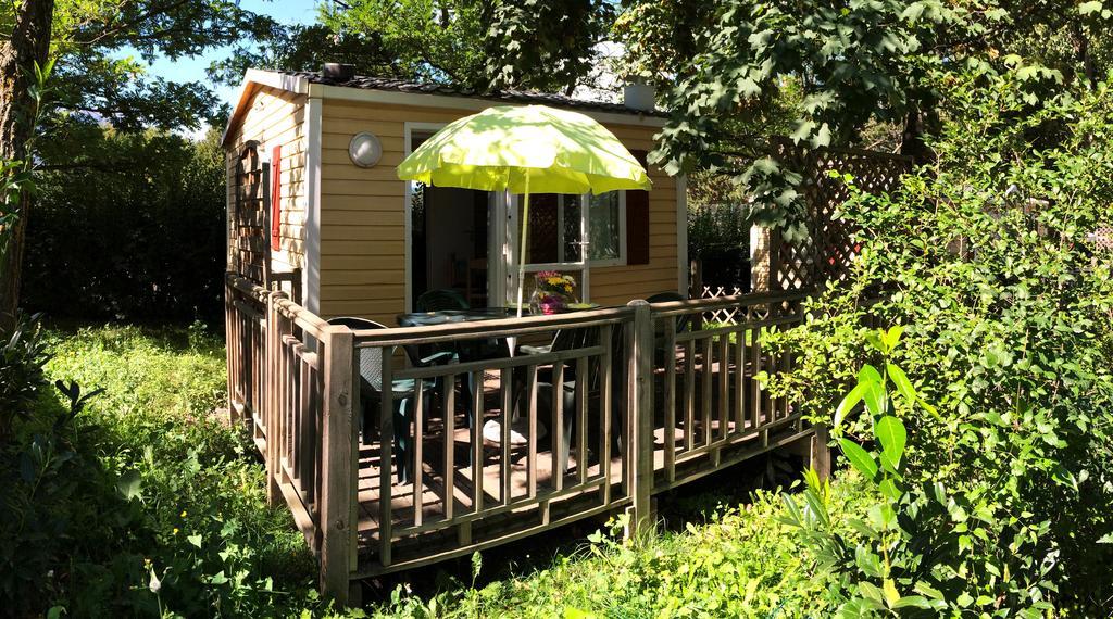 Camping Les Grillons 호텔 엠브룬 외부 사진